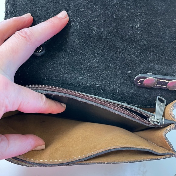 Patricia Nash Floral Embossed Brown Crossbody Bag - Picture 5 of 11